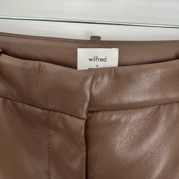 Aritzia Wilfred 4 Brown Faux Leather Carrot Pleated Pants - Picture 3 of 9